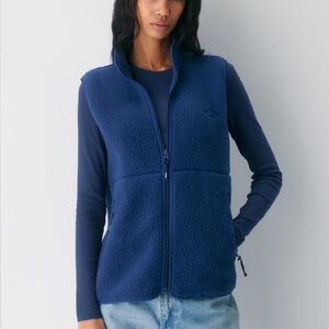 Aritzia Polartec® Thermal Pro™ Mockneck Vest - Small - Bryon Blue